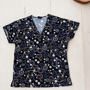 Medgear Womens Fashion Floral Heart Scrubs Top 2 Pockets Size S